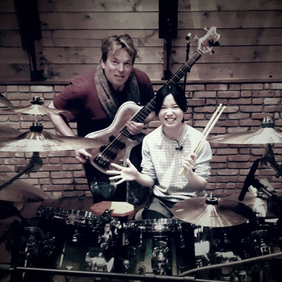 Foto av Jan Holberg og Senri Kawaguchi